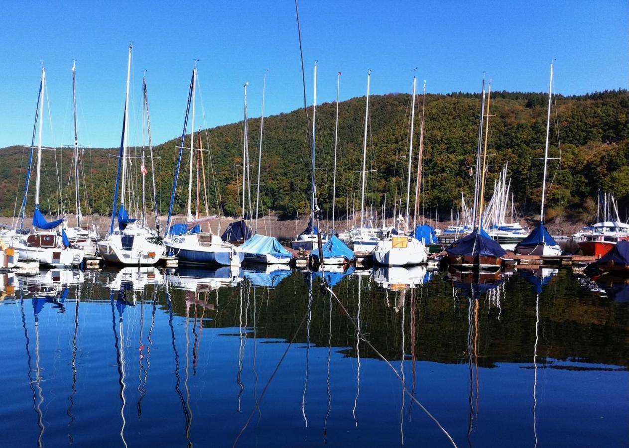 Natur Panorama Suiten Am Rursee Heimbach Exterior foto